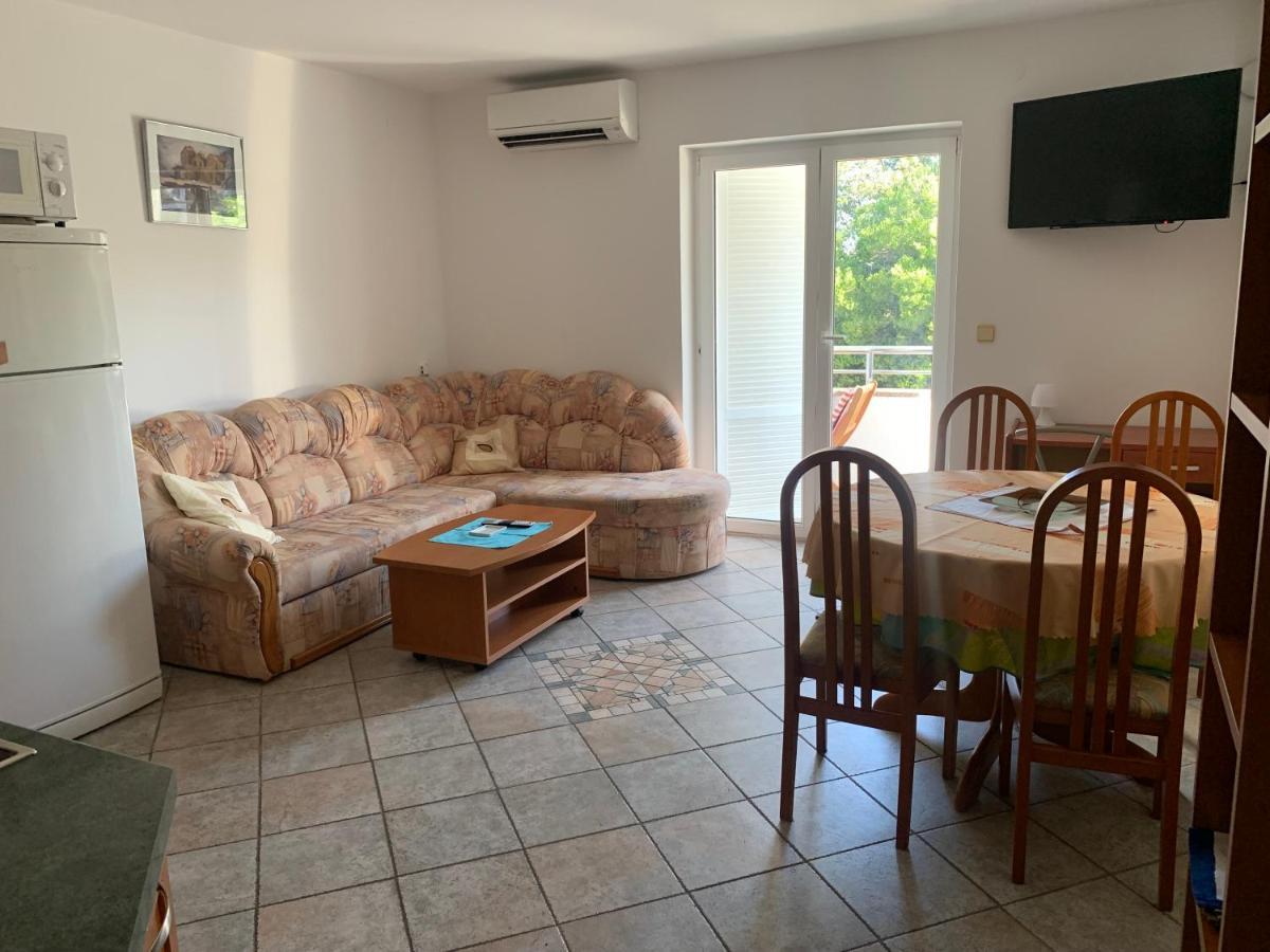 Apartmani Auer Pjescana Uvala Exterior foto